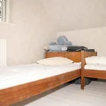 Renovated Country 50 M From The Sea