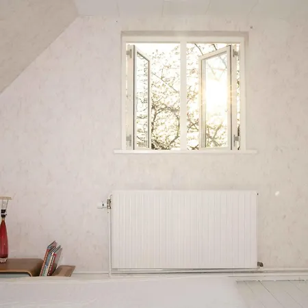 Renovated Country 50 M From The Sea Bandholm