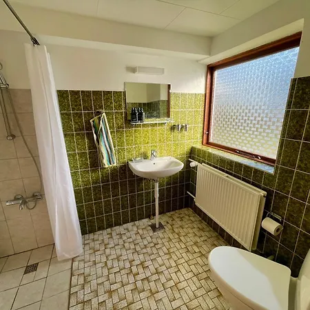 Villa Renoviertes 50 M Vom Wasser